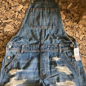 New American Eagle short overalls